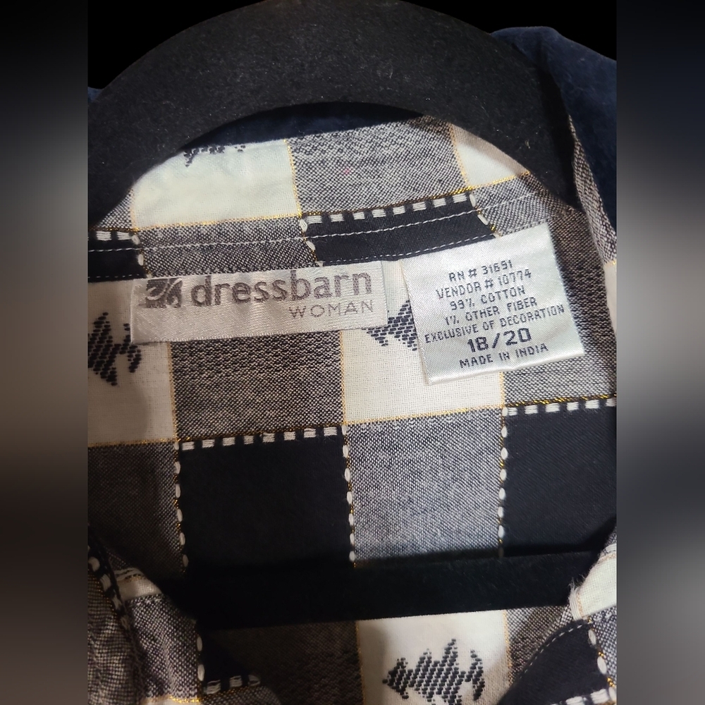 Dressbarn Black and White Plaid Poinsetta And Christmas Tree Shirt Size 18/20 - Picture 3 of 4